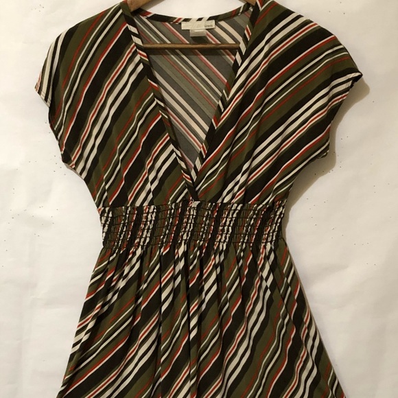 Sirens - Picture 2 of 6